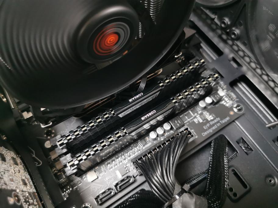 PC Gaming Mifcom RTX3080 - Ryzen 5600x - 16GB - SSD 500GB - Windows 11 Pro