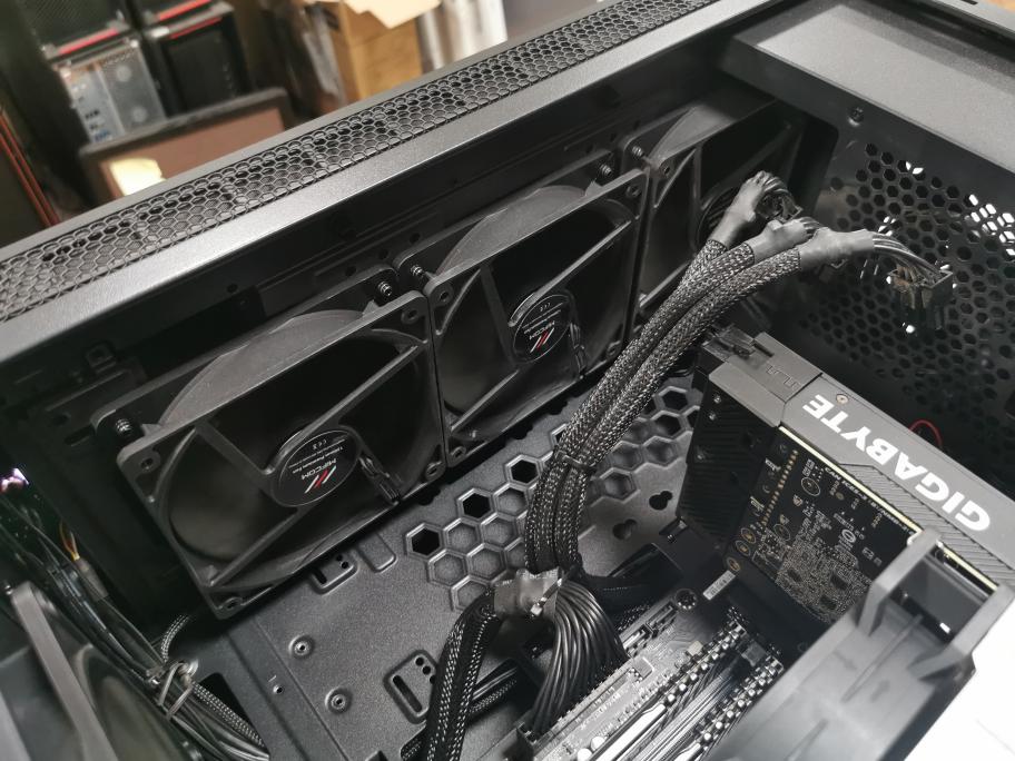 PC Gaming Mifcom RTX3080 - Ryzen 5600x - 16GB - SSD 500GB - Windows 11 Pro